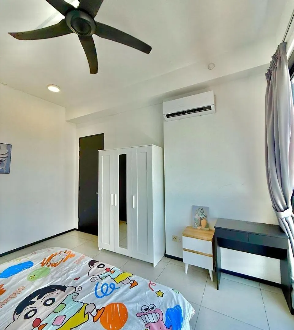 Crayon Shinchan 3R2B Seaview Suite George Town