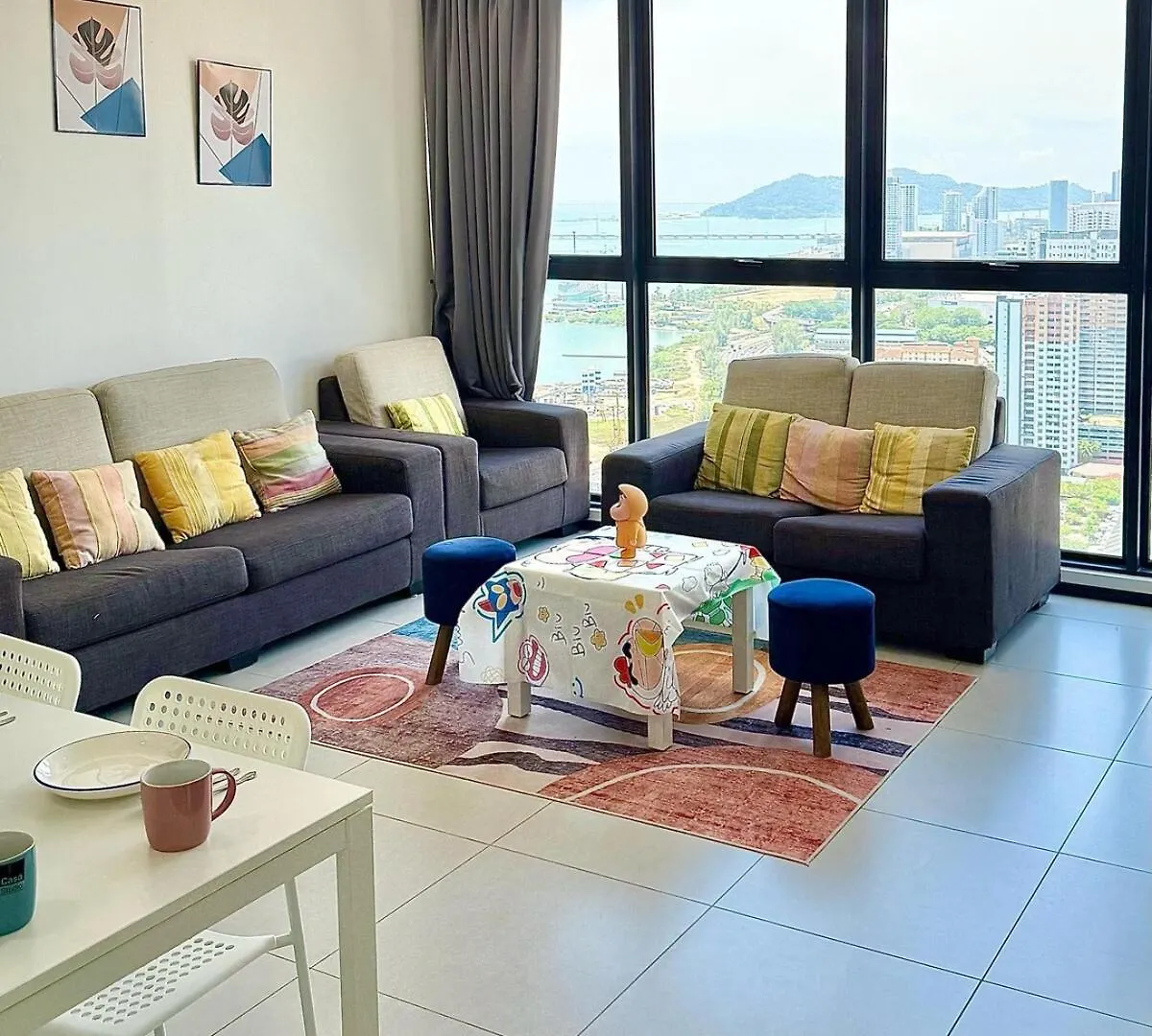 Crayon Shinchan 3R2B Seaview Suite George Town 0*,  Malasia